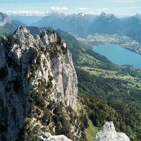 Апартаменты Le Refuge Du Poete Saint-Francois-de-Sales Экстерьер фото